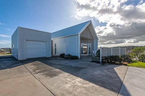 Photo of property in 2 Rangeview Rise, Foxton Beach, Foxton, 4815