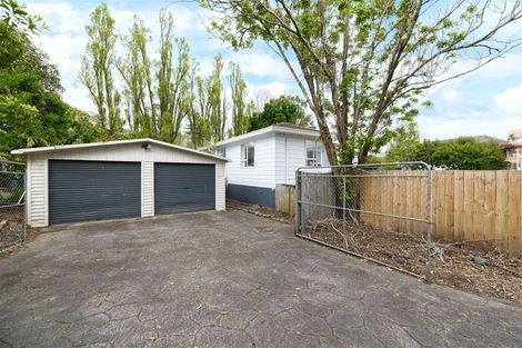 Photo of property in 48 Borich Road, Sunnyvale, Auckland, 0612