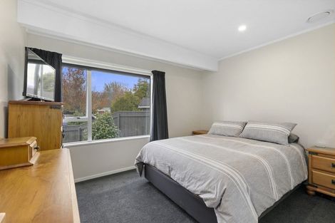 Photo of property in 17 Memphis Grove, Totara Park, Upper Hutt, 5018