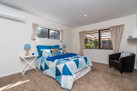 Photo of property in 235 Devich Road, Mangawhai, Kaiwaka, 0573