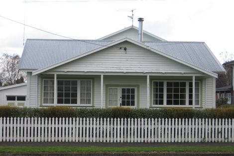 Photo of property in 5 Cambridge Terrace, Masterton, 5810