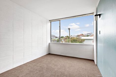 Photo of property in Beresford Apartments, 118u7 Russell Terrace, Berhampore, Wellington, 6023