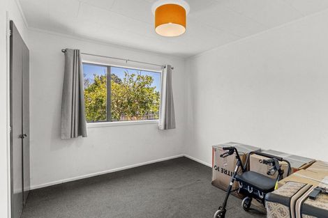 Photo of property in 31 Beaumont Crescent, Frankleigh Park, New Plymouth, 4310