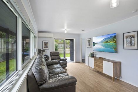 Photo of property in 56 Shepherd Road, Waipahihi, Taupo, 3330