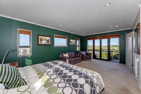 Photo of property in 19 Javelin Close, Gulf Harbour, Whangaparaoa, 0930