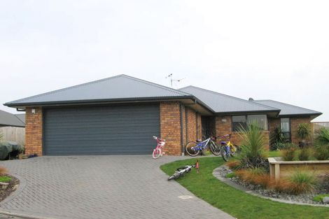 Photo of property in 6 Henley Court, Huntington, Hamilton, 3210