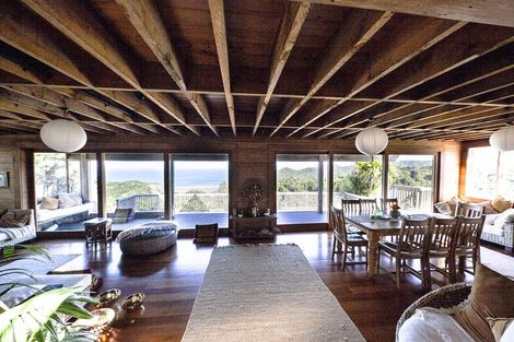 Photo of property in 122 Lone Kauri Road, Karekare, New Lynn, 0772