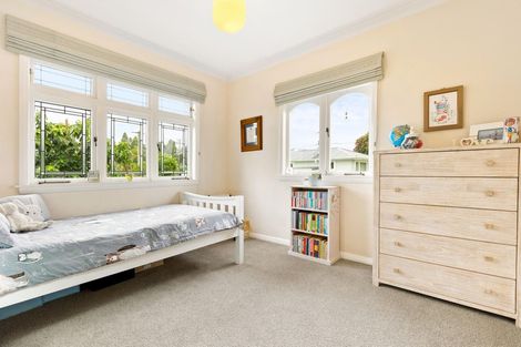 Photo of property in 47 Taikata Road, Te Atatu Peninsula, Auckland, 0610