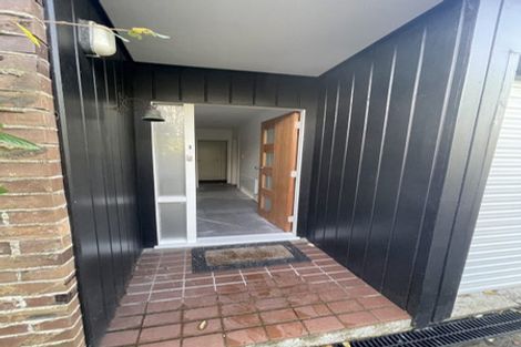 Photo of property in 1/69 Simla Crescent, Khandallah, Wellington, 6035