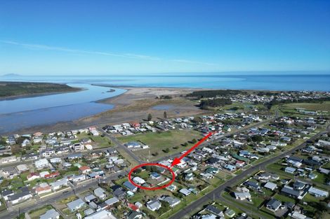 Photo of property in 131 Seabury Avenue, Foxton Beach, Foxton, 4815