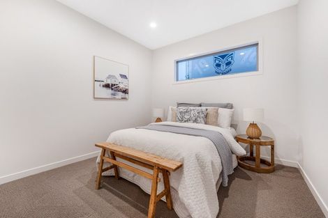 Photo of property in 5a Bucklands Beach Road, Bucklands Beach, Auckland, 2012