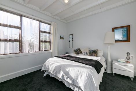 Photo of property in 109 Milton Road, Bluff Hill, Napier, 4110