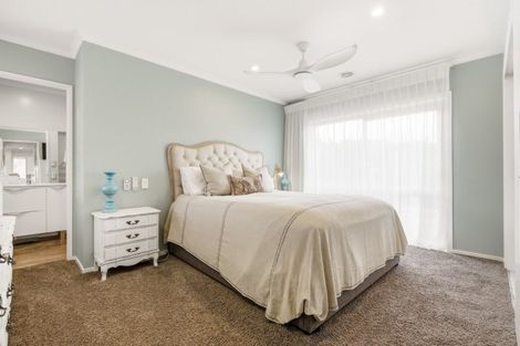 Photo of property in 11 Carpentras Way, Nukuhau, Taupo, 3330
