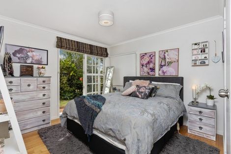 Photo of property in 22 Kervil Avenue, Te Atatu Peninsula, Auckland, 0610