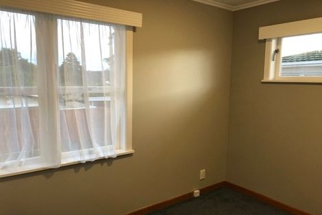 Photo of property in 15 Dakota Avenue, Beach Haven, Auckland, 0626