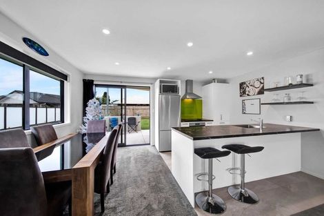 Photo of property in 6 Matai Place, Hawera, 4610