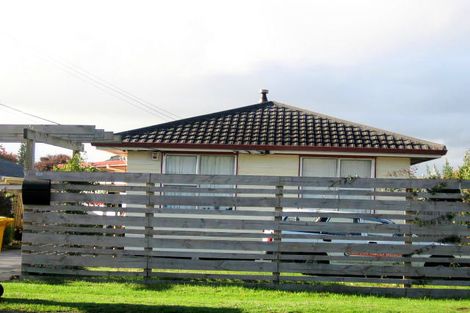 Photo of property in 61 Martin Road, Paraparaumu Beach, Paraparaumu, 5032