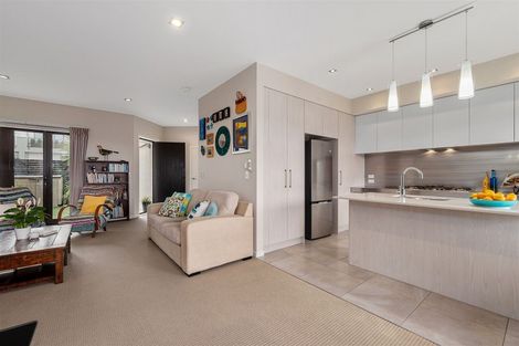 Photo of property in 140 Gills Road, Albany Heights, Auckland, 0632