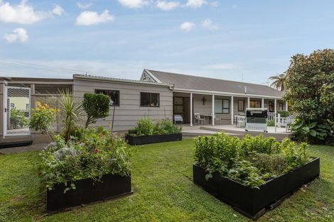 Photo of property in 133 Raumati Road, Raumati Beach, Paraparaumu, 5032