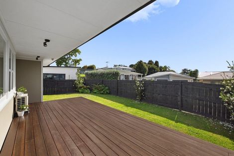 Photo of property in 8a Queen Road, Bellevue, Tauranga, 3110