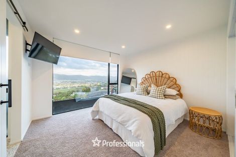 Photo of property in 37 Percy Kinsman Crescent, Riverstone Terraces, Upper Hutt, 5018
