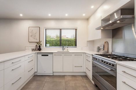 Photo of property in 34 Hamilton Avenue, Ilam, Christchurch, 8041