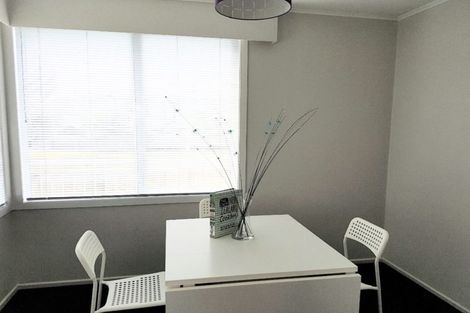 Photo of property in 47 Plumley Crescent, Mangere, Auckland, 2022