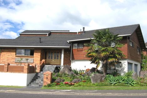 Photo of property in 21 Tarahanga Street, Northcote, Auckland, 0627