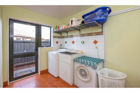 Photo of property in 6 Mcdougal Place, Kaiapoi, 7630