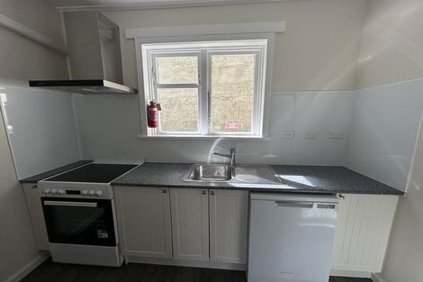Photo of property in 20u3 Saint Michaels Crescent, Kelburn, Wellington, 6012