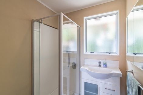 Photo of property in 63 Kotare Street, Waikanae, 5036