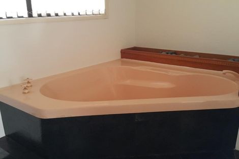 Photo of property in 10 Quail Drive, Albany Heights, Auckland, 0632