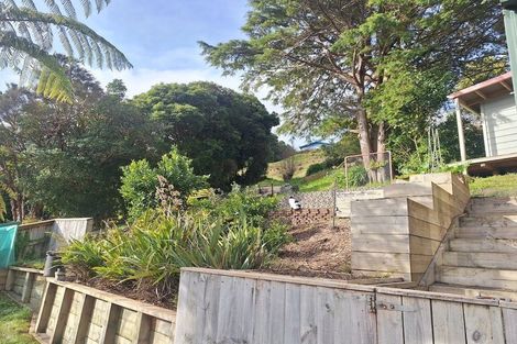 Photo of property in 17 Thomas Street, Stokes Valley, Lower Hutt, 5019