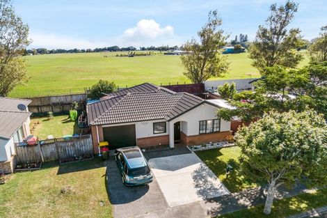 Photo of property in 17 Ashmere Lane, Weymouth, Auckland, 2103