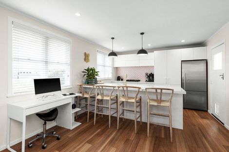 Photo of property in 6 Corbett Place, Onekawa, Napier, 4110