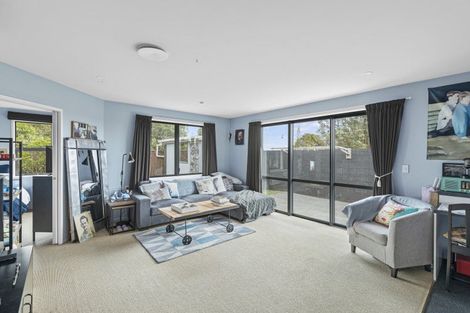 Photo of property in 184 Tukapa Street, Westown, New Plymouth, 4310