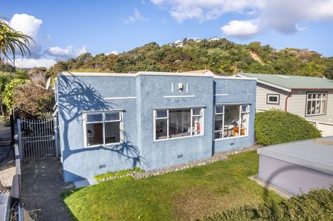 Photo of property in 126 Mana Esplanade, Paremata, Porirua, 5026