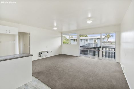 Photo of property in 1/138 Great South Road, Drury, 2113