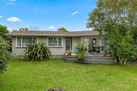Photo of property in Peninsula Primary School, 61 Wharf Road, Te Atatu Peninsula, Auckland, 0610