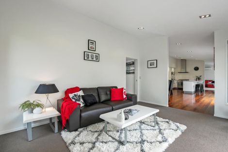 Photo of property in 13 Ploughmans Avenue, Pukekohe, 2120