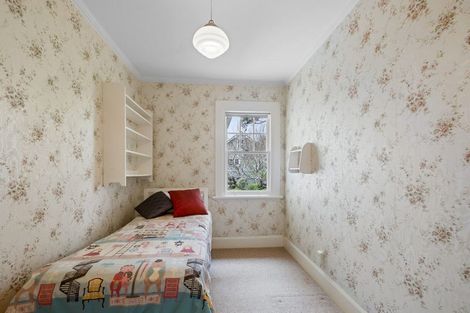 Photo of property in 17 Barrett Street, Westown, New Plymouth, 4310