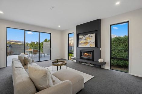 Photo of property in 4 Lindmore Lane, Lower Shotover, Queenstown, 9371