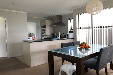 Photo of property in 14 Hirimate Place, Flat Bush, Auckland, 2019