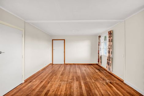 Photo of property in 55 Wilson Street, Waverley, 4510