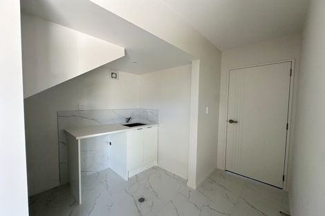 Photo of property in 15a Blenheim Street, Glenfield, Auckland, 0629