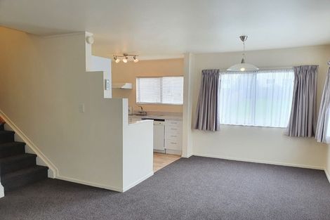 Photo of property in 24/24 Eastglen Road, Glen Eden, Auckland, 0602