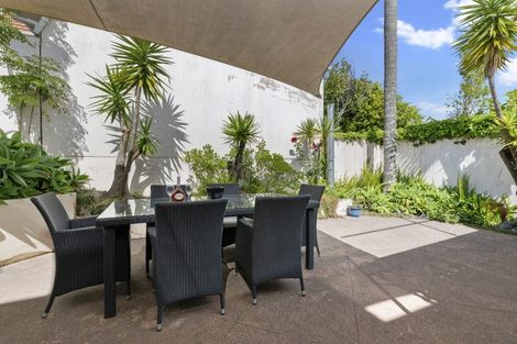 Photo of property in 2/111 Beach Road, Castor Bay, Auckland, 0620