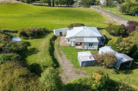 Photo of property in 104 Sandon Road, Feilding, 4702