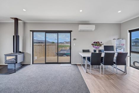 Photo of property in 8 Reremoana Close, Hawera, 4610