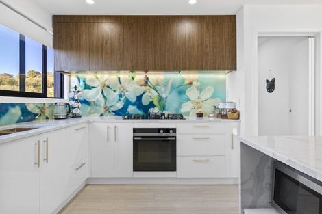 Photo of property in 5 Grandview Lane, Acacia Bay, 3385